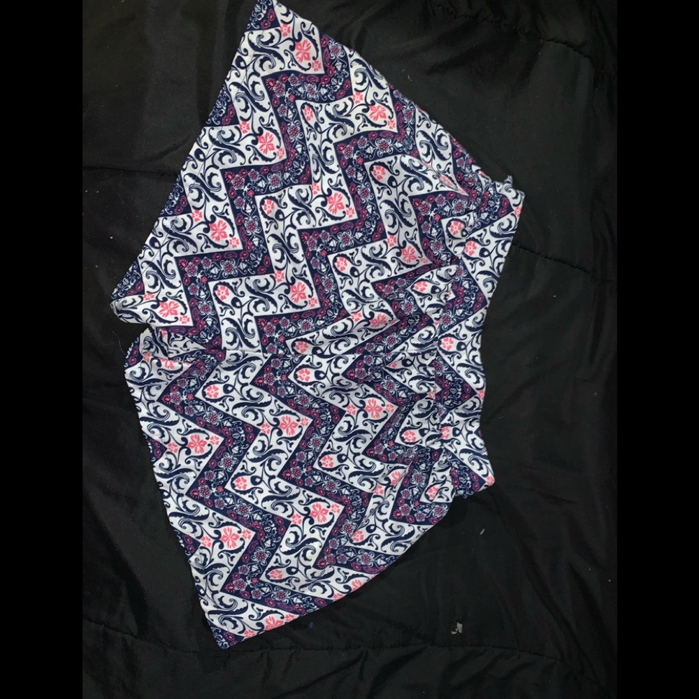 super cute aztec kinda design shorts